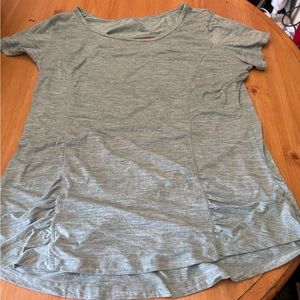 Giaim Green gray T-shirt, shirt sleeve cut out in the back size extra large